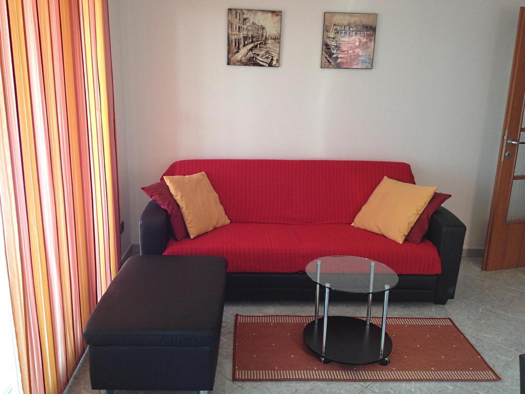 Kristian Apartments Подстрана Екстериор снимка