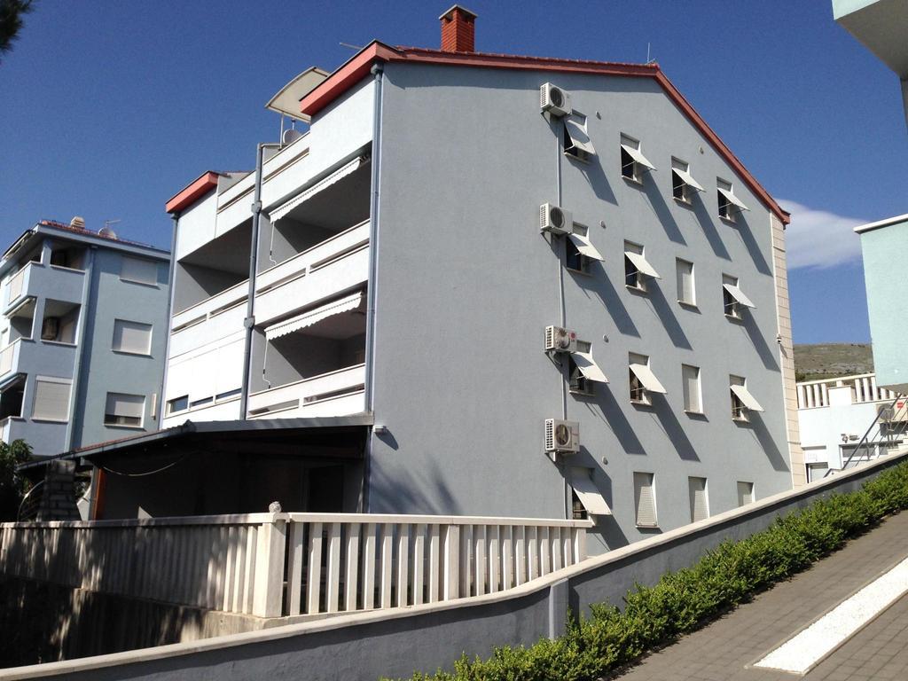 Kristian Apartments Подстрана Екстериор снимка
