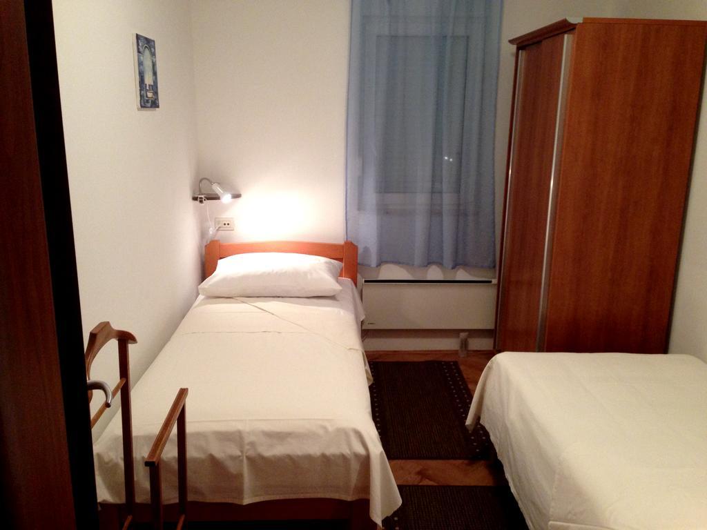 Kristian Apartments Подстрана Екстериор снимка